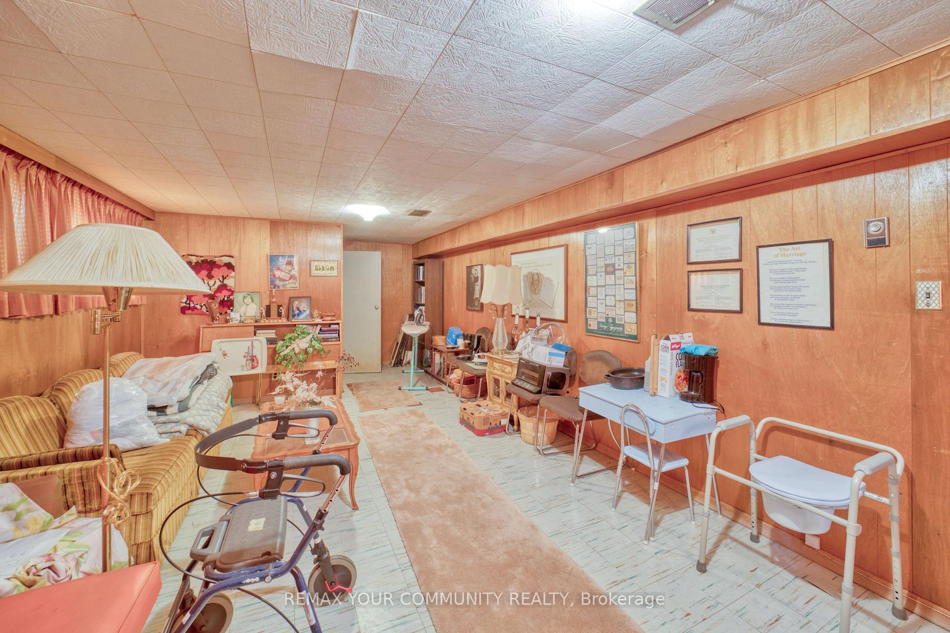 Photo 34 of 48 Alexis Boulevard, North York, Clanton Park — HOMEH