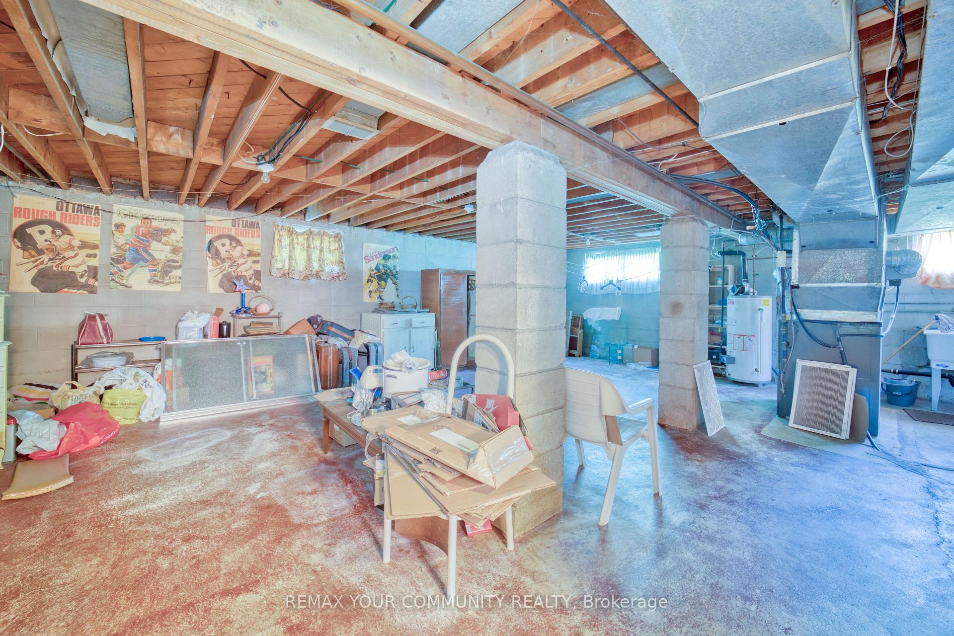 Photo 37 of 48 Alexis Boulevard, North York, Clanton Park — HOMEH
