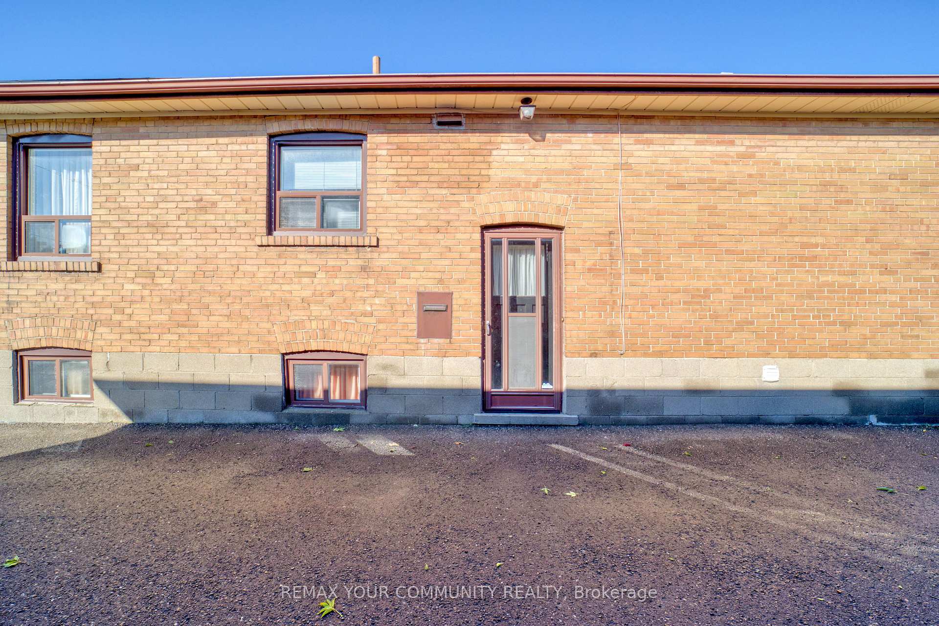 Photo 39 of 48 Alexis Boulevard, North York, Clanton Park — HOMEH