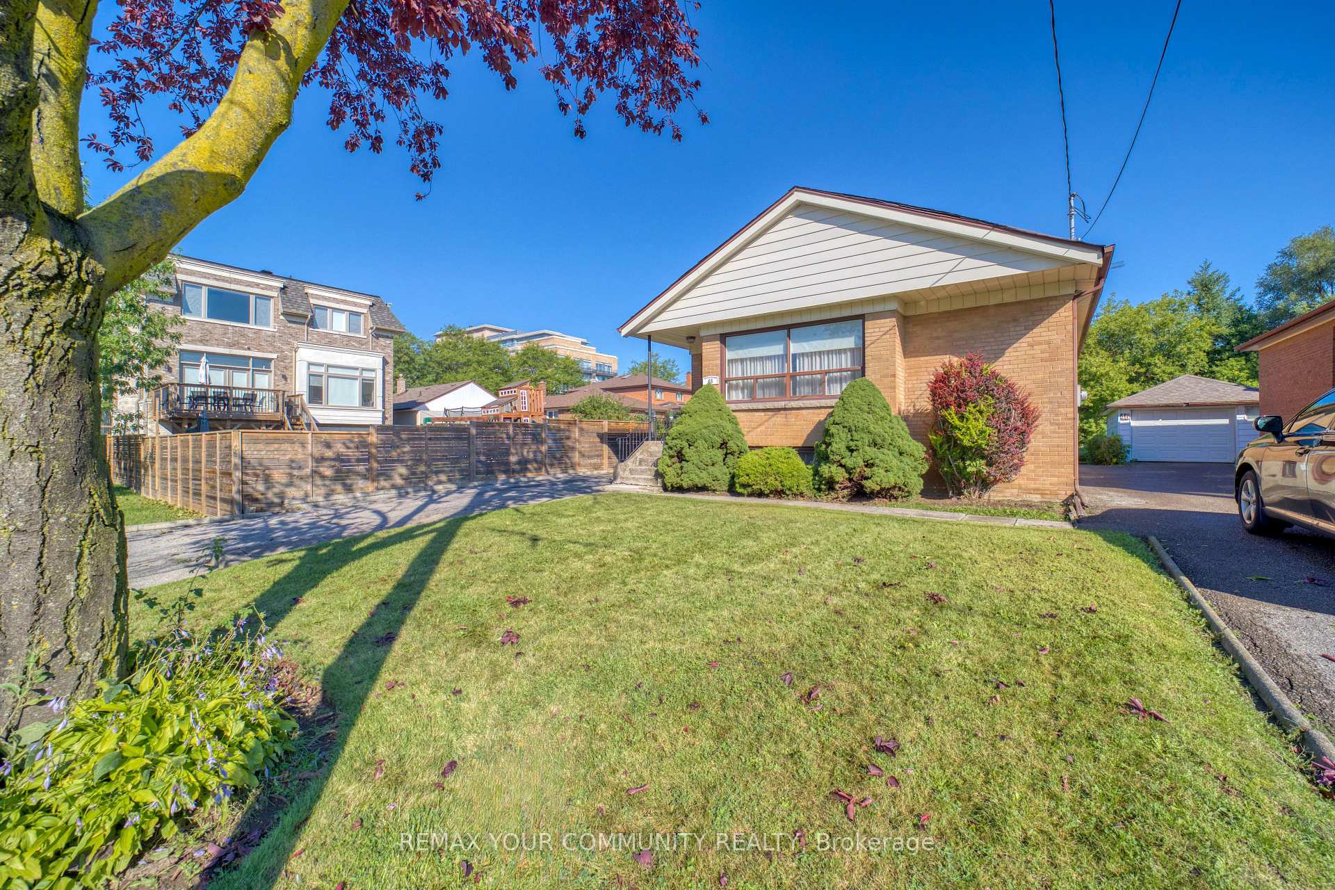 Photo 45 of 48 Alexis Boulevard, North York, Clanton Park — HOMEH