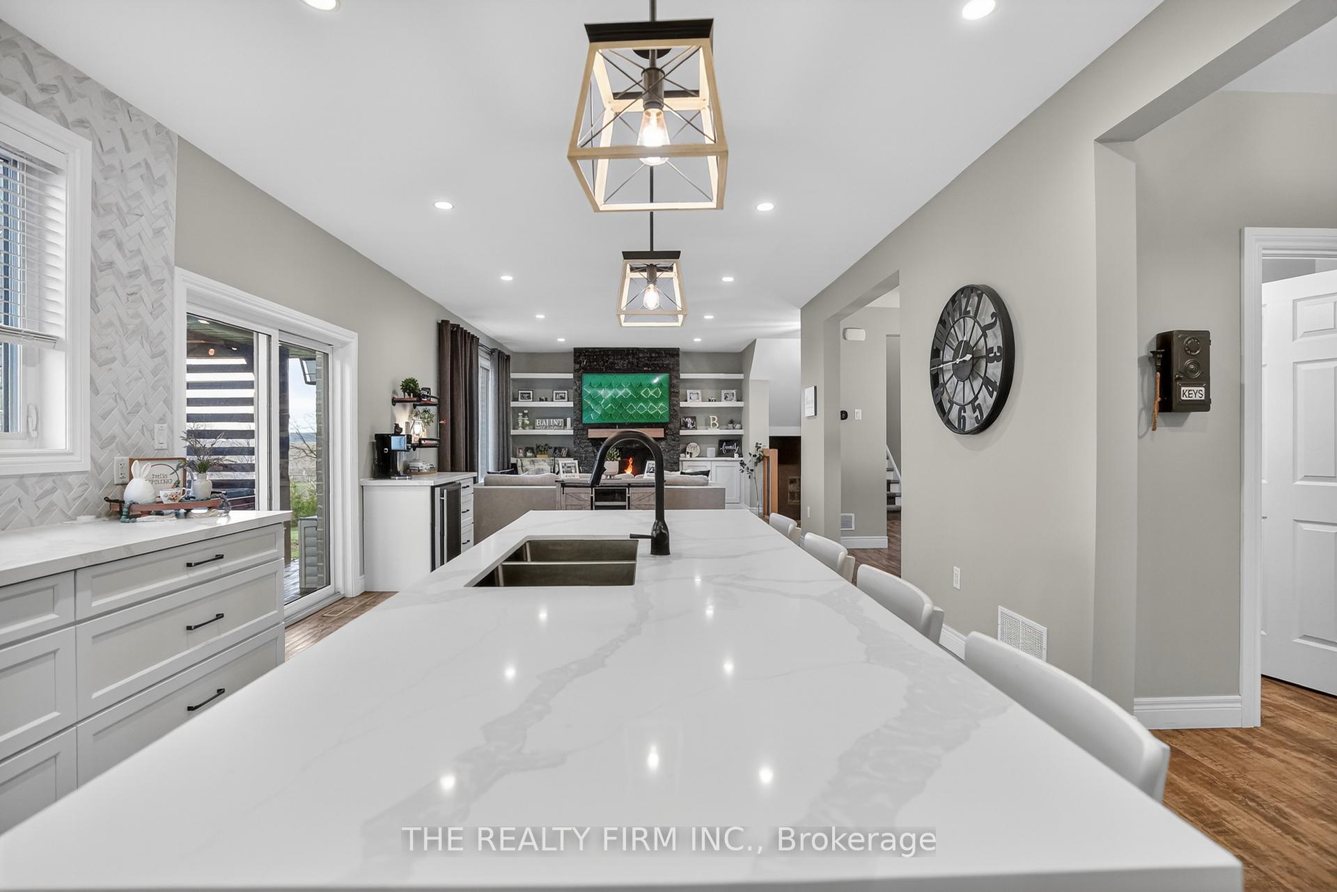 Photo 9 of 49287 Ashland Avenue, Malahide, Lyons — HOMEH