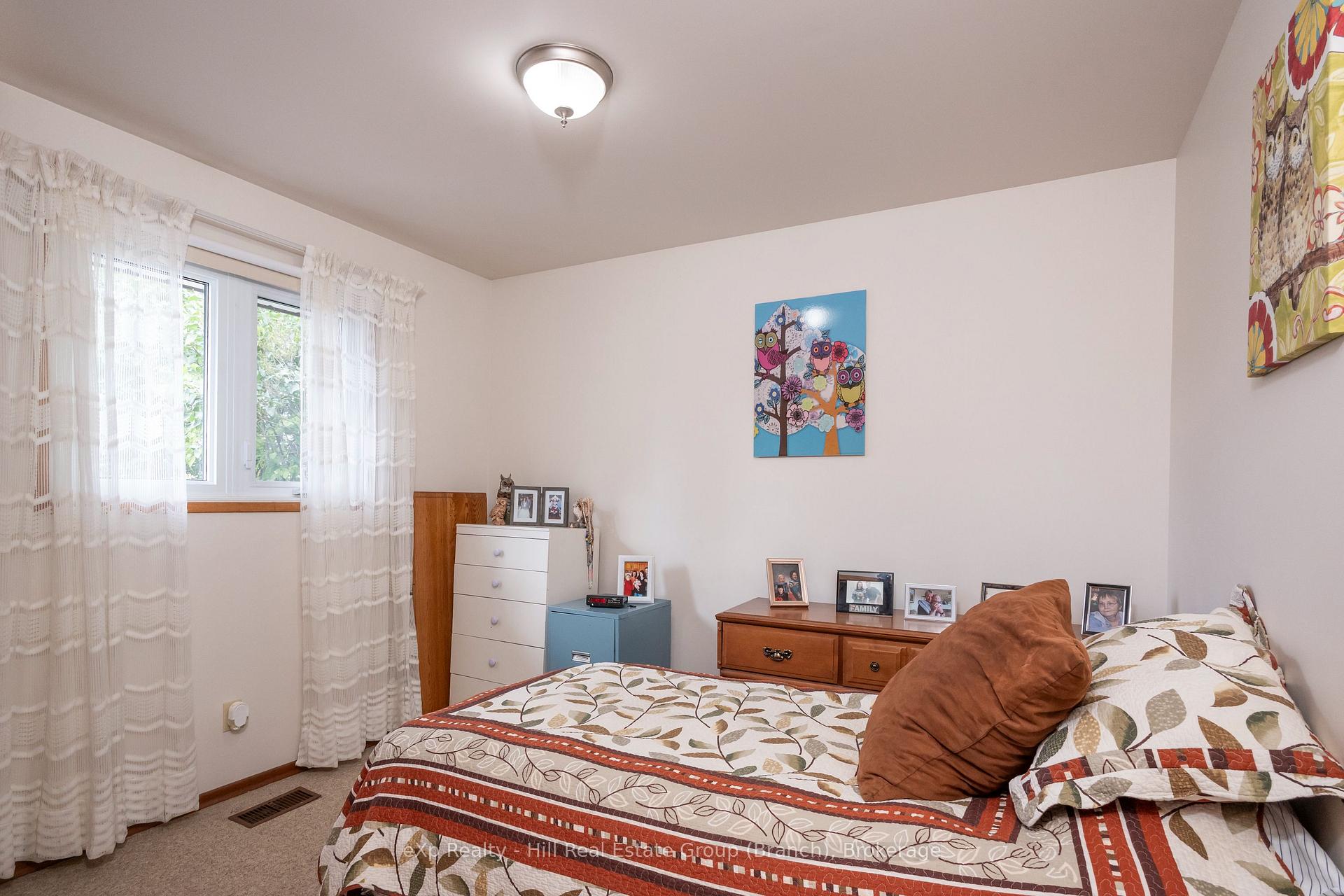 Photo 26 of 520 Dublin Avenue, Thunder Bay, John Street North — HOMEH