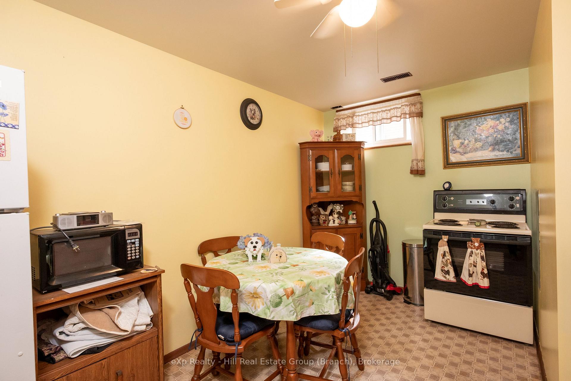 Photo 40 of 520 Dublin Avenue, Thunder Bay, John Street North — HOMEH