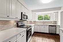 Photo 13 of 588 Walkers Line, Burlington, Roseland — HOMEH