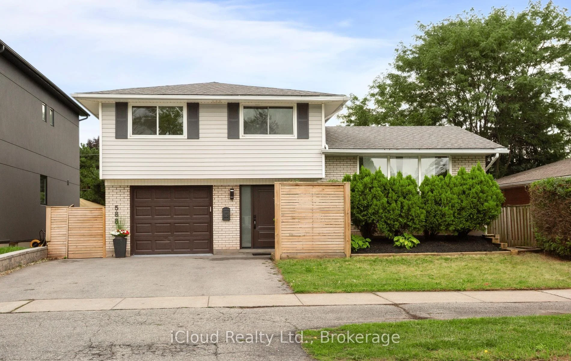 Photo 4 of 588 Walkers Line, Burlington, Roseland — HOMEH