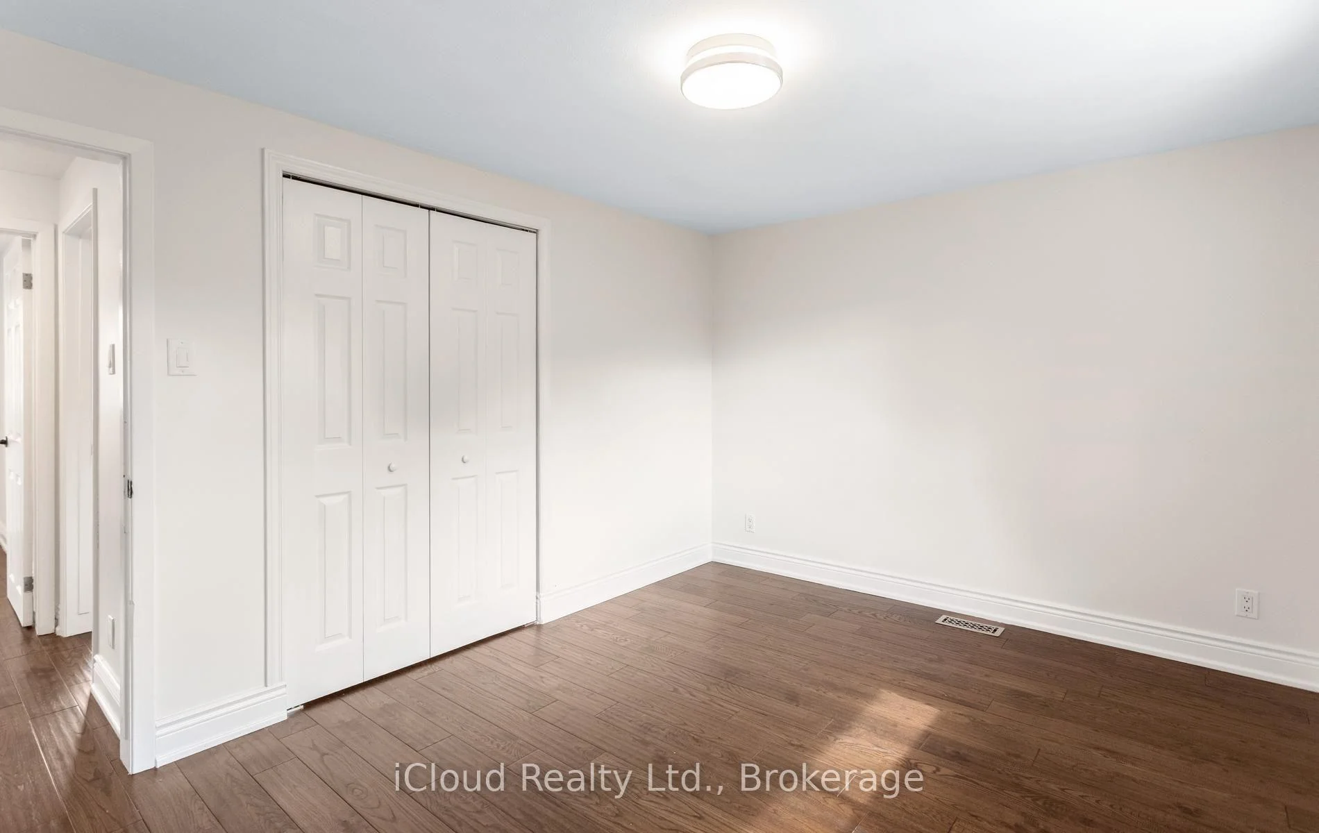 Photo 48 of 588 Walkers Line, Burlington, Roseland — HOMEH