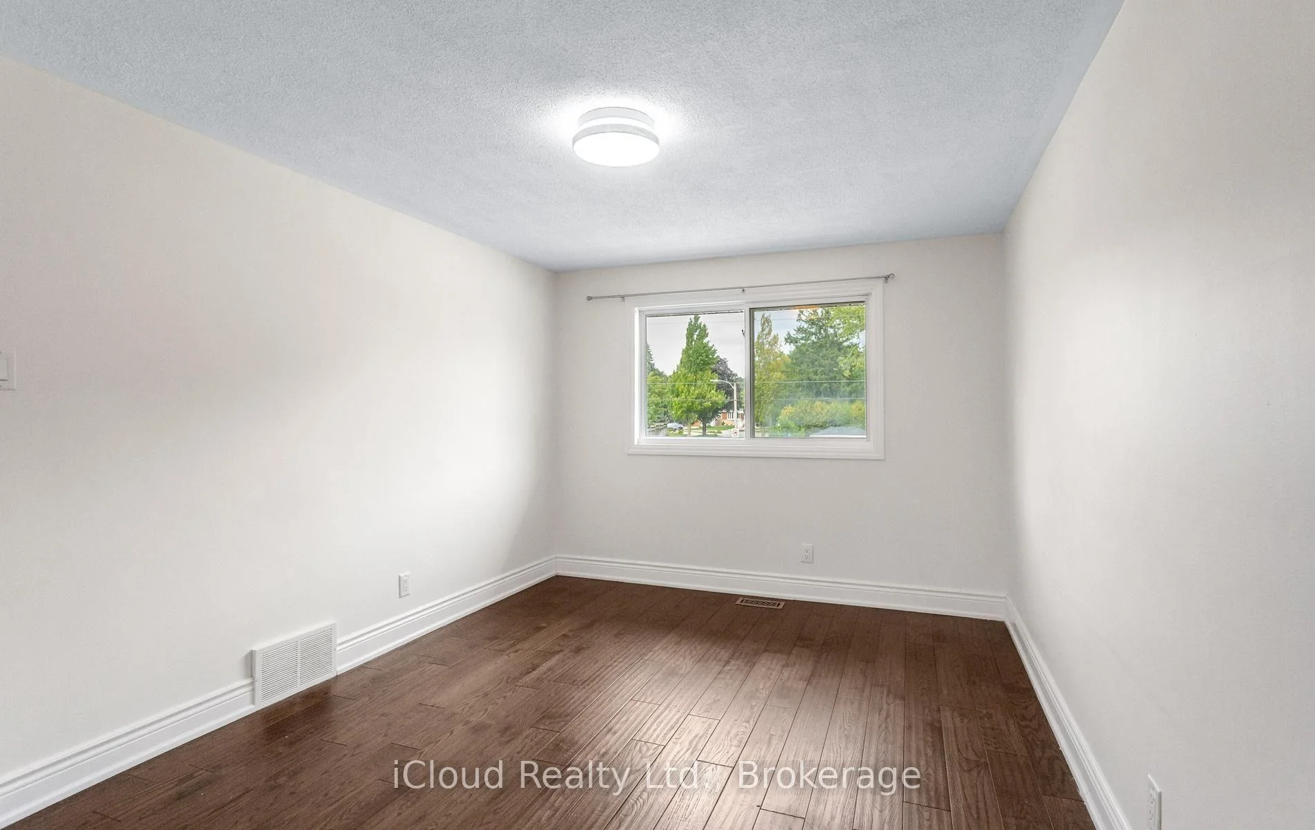 Photo 52 of 588 Walkers Line, Burlington, Roseland — HOMEH