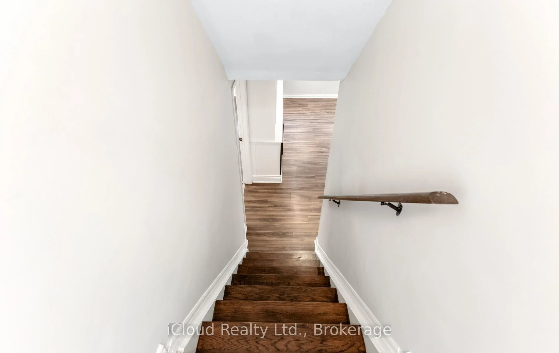 Photo 64 of 588 Walkers Line, Burlington, Roseland — HOMEH