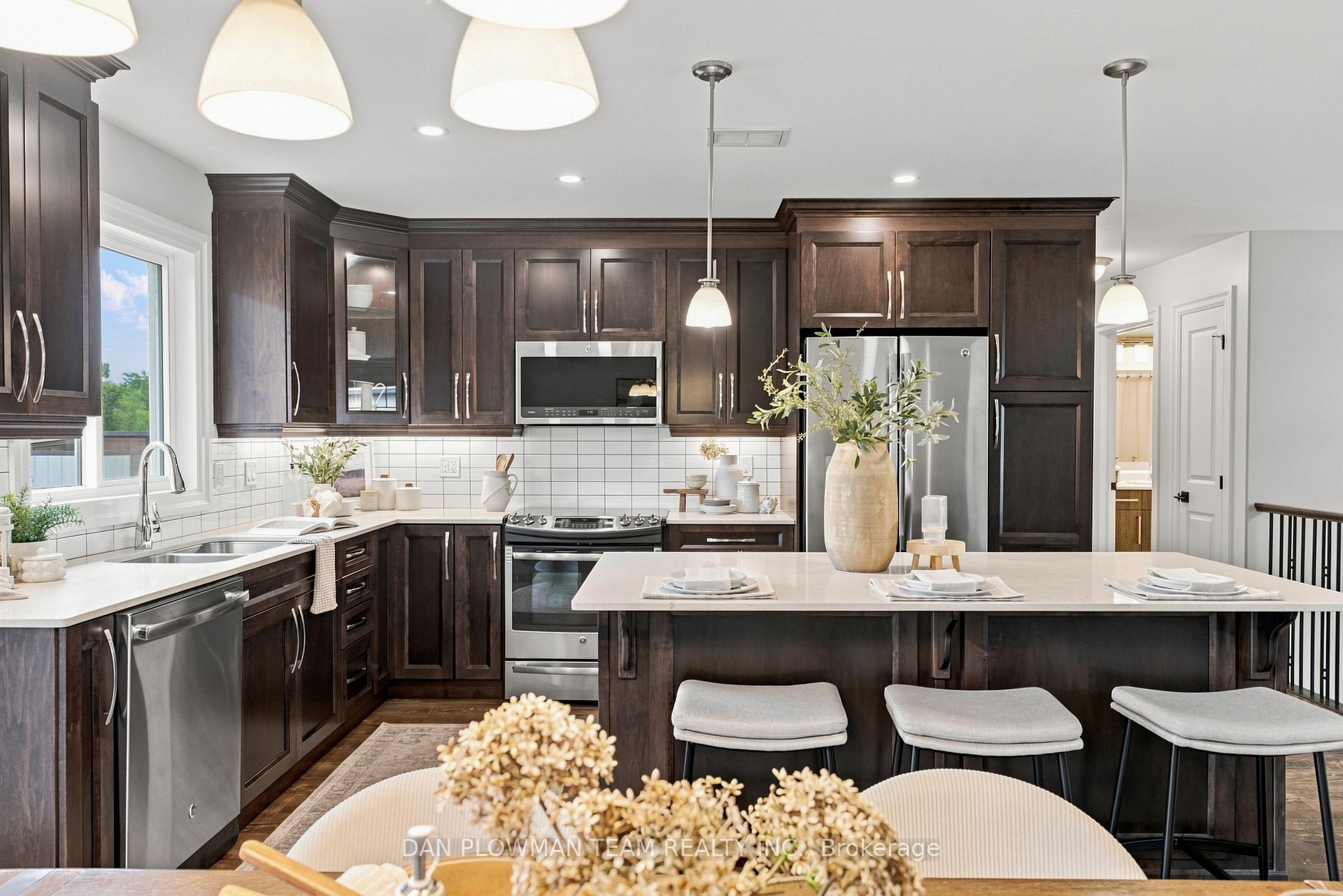 Photo 14 of 26 Autumn Grove, Quinte West, Murray Ward — HOMEH
