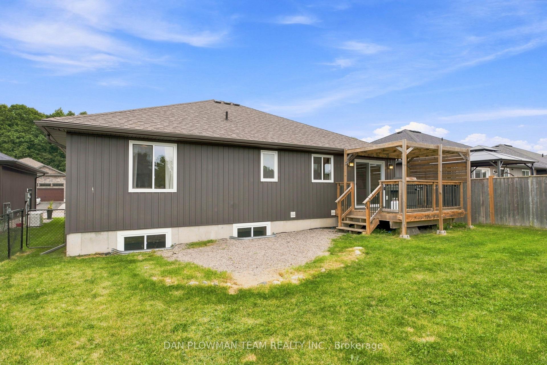 Photo 27 of 26 Autumn Grove, Quinte West, Murray Ward — HOMEH