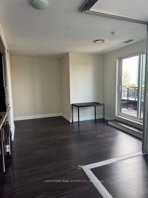 Photo 3 of Unit 1720, 5 Sheppard Avenue E, North York, Willowdale East — HOMEH