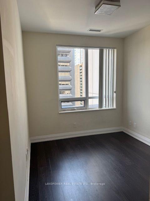 Photo 4 of Unit 1720, 5 Sheppard Avenue E, North York, Willowdale East — HOMEH