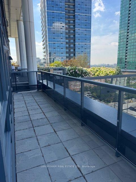 Photo 7 of Unit 1720, 5 Sheppard Avenue E, North York, Willowdale East — HOMEH