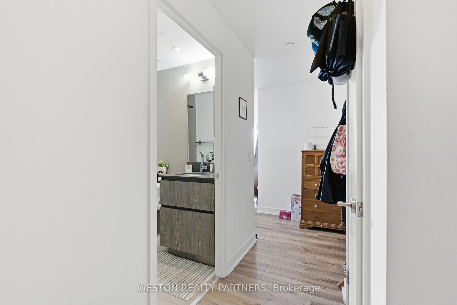 Photo 6 of Unit 1607, 15 Baseball Place, Toronto, South Riverdale — HOMEH
