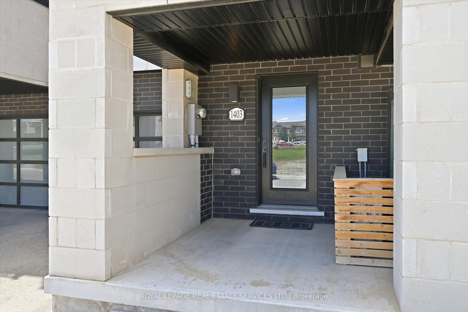 Photo 5 of 1403 Clarriage Court, Milton, Ford — HOMEH