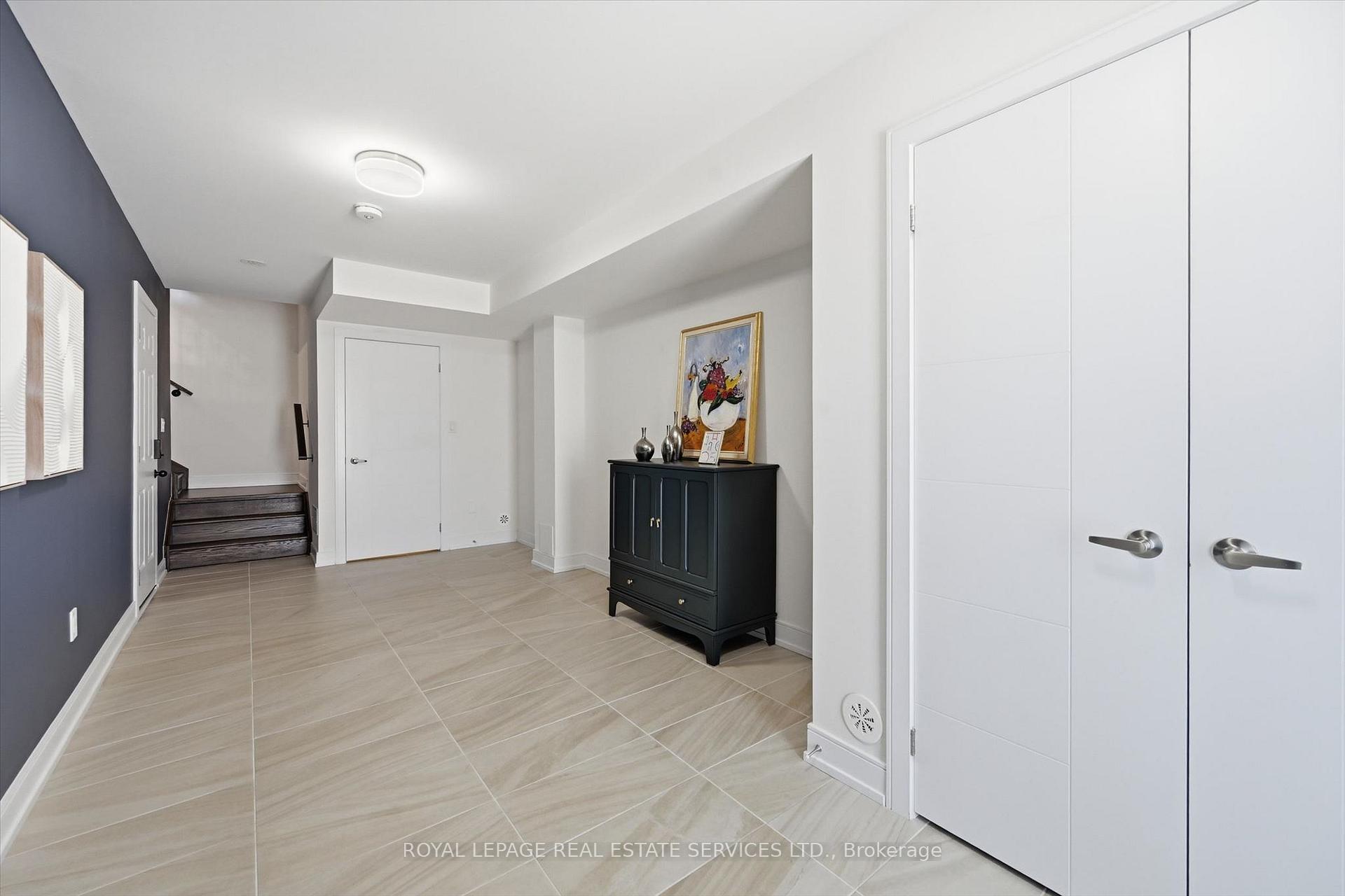 Photo 8 of 1403 Clarriage Court, Milton, Ford — HOMEH