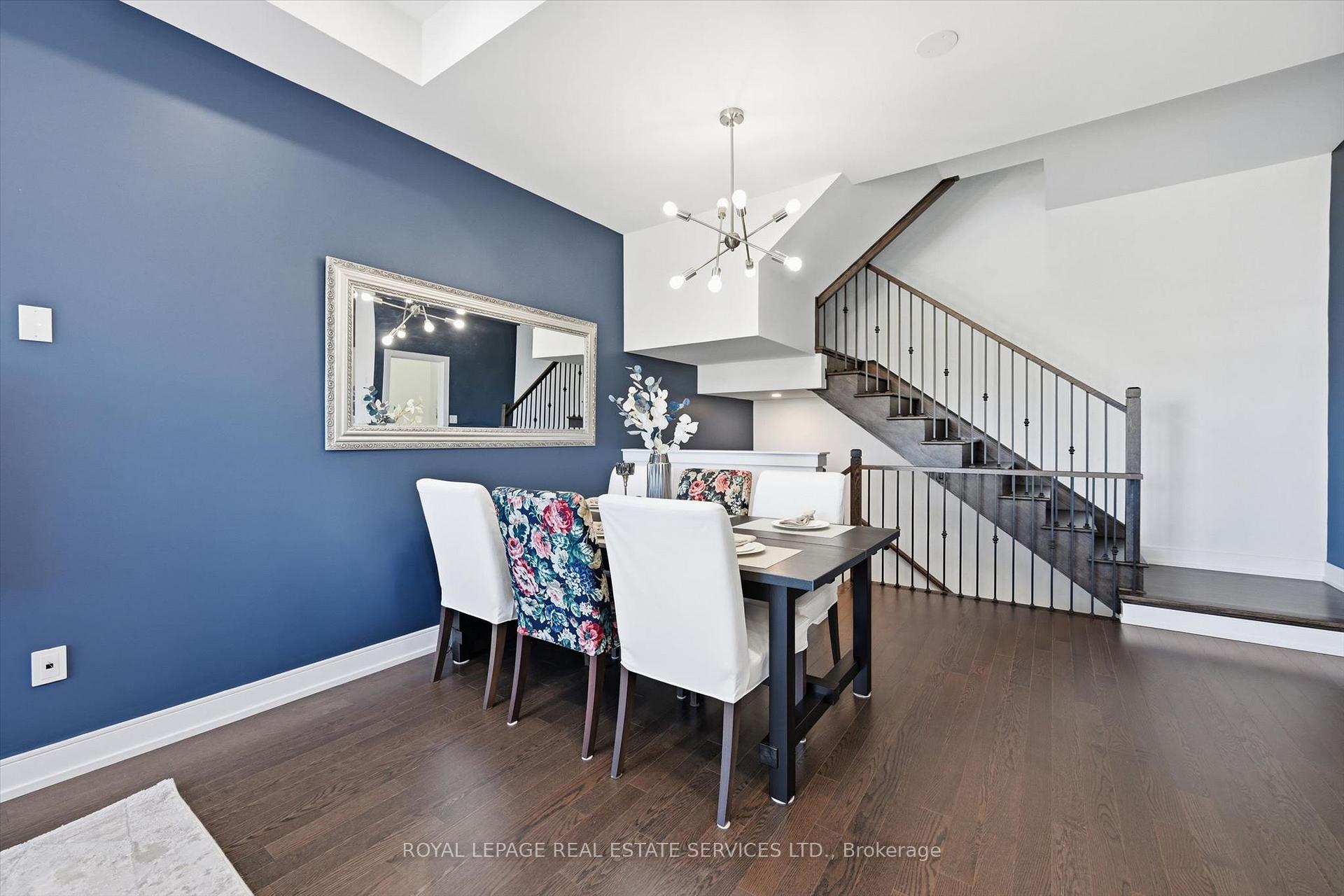 Photo 11 of 1403 Clarriage Court, Milton, Ford — HOMEH