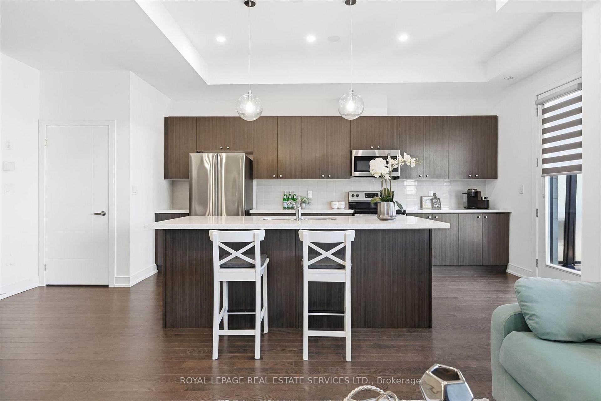 Photo 13 of 1403 Clarriage Court, Milton, Ford — HOMEH