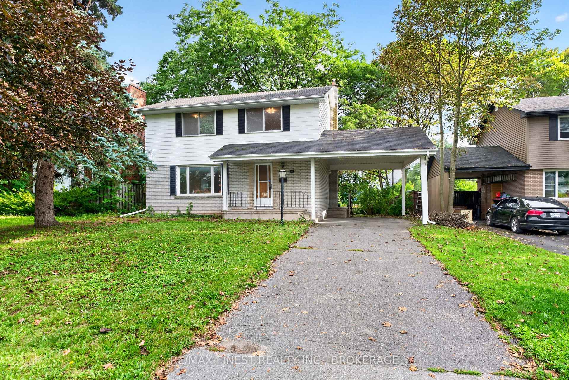 Photo 1 of 92 Cliff Crescent, Kingston, Central City West — HOMEH