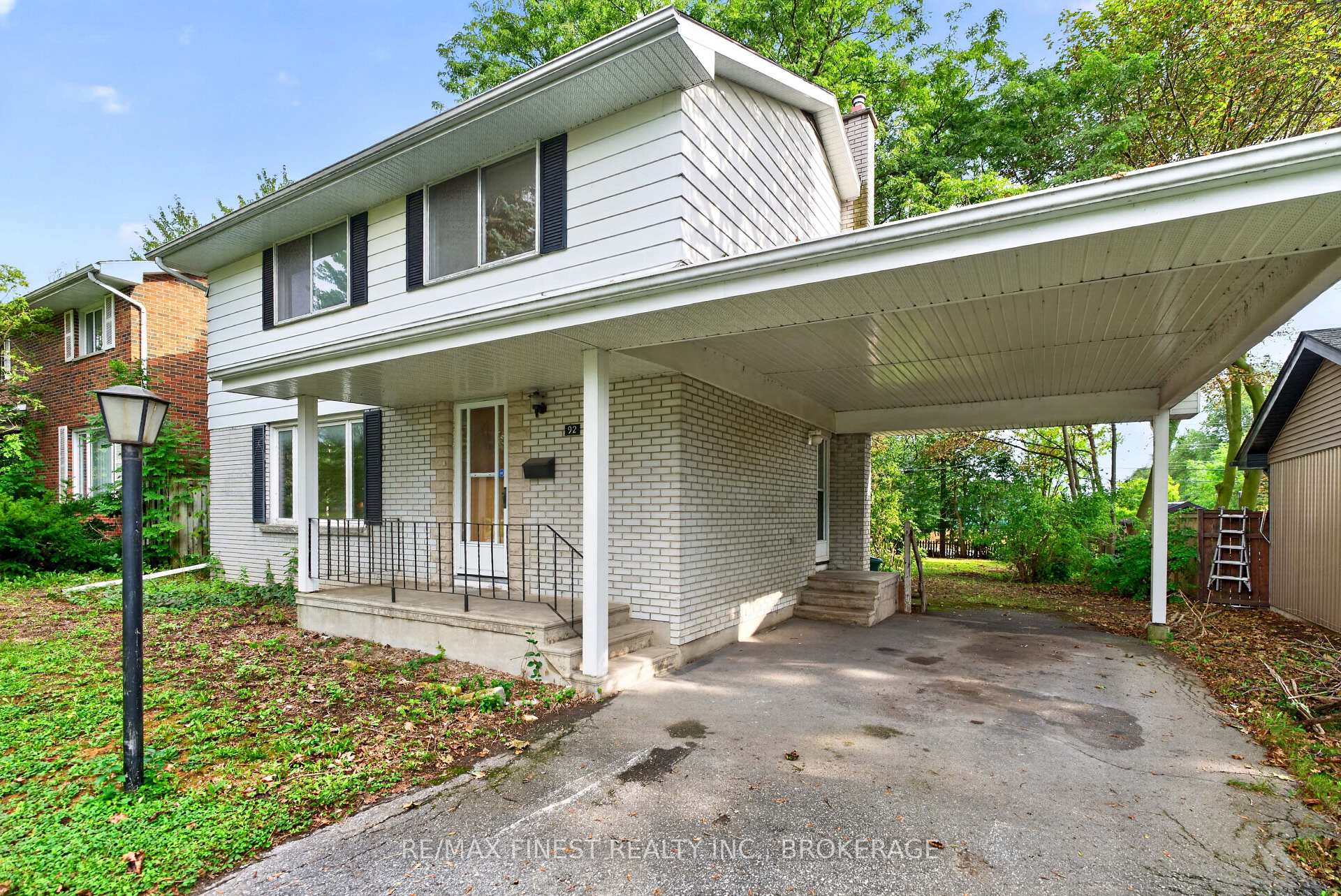 Photo 3 of 92 Cliff Crescent, Kingston, Central City West — HOMEH