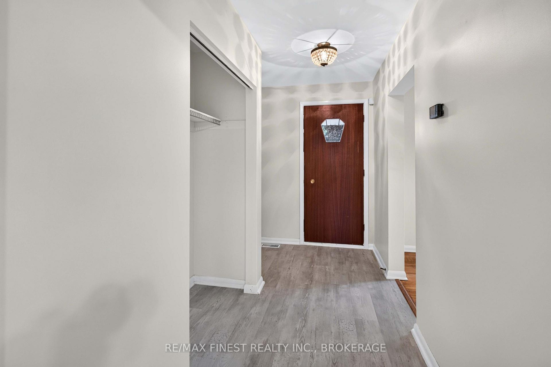 Photo 15 of 92 Cliff Crescent, Kingston, Central City West — HOMEH