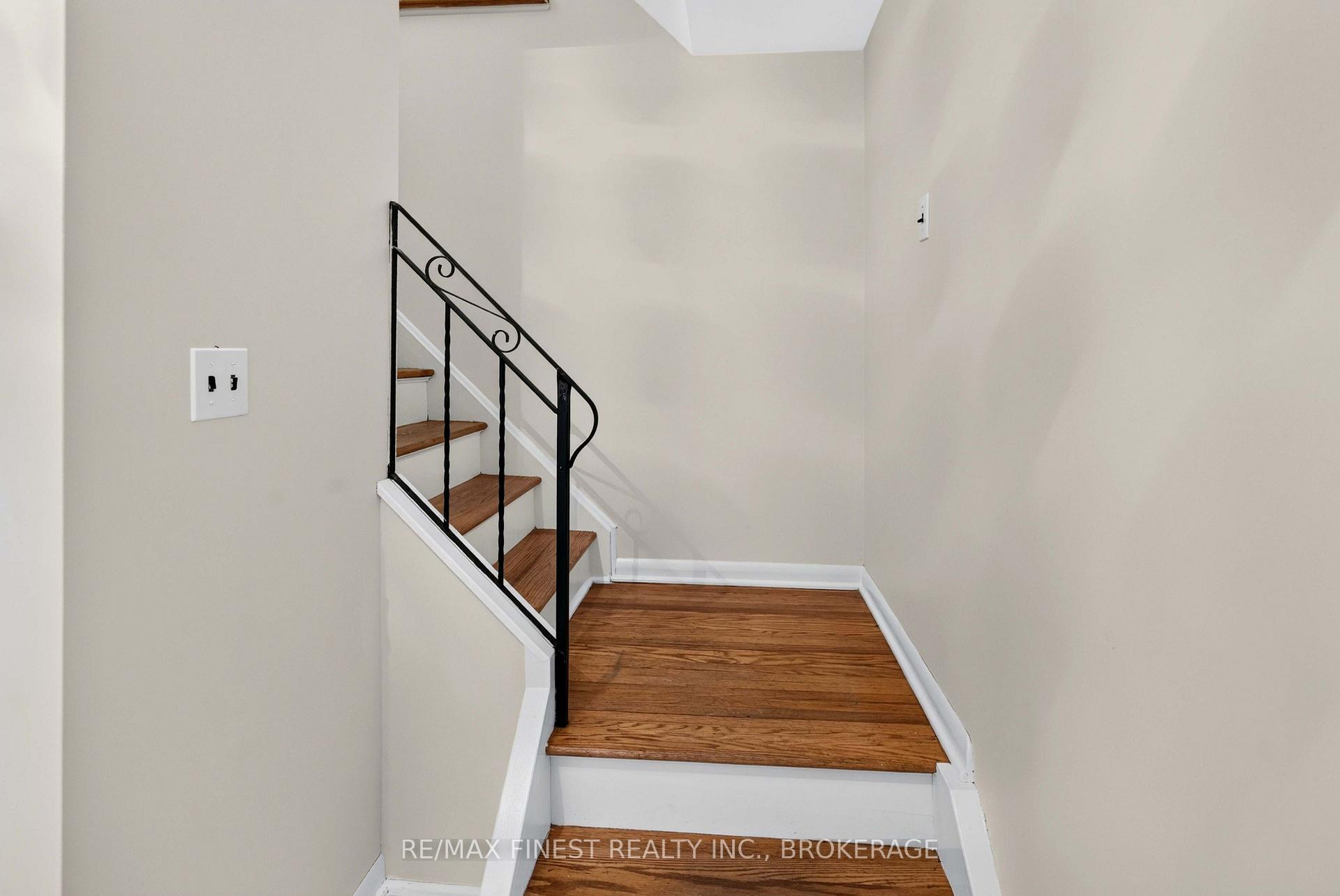 Photo 20 of 92 Cliff Crescent, Kingston, Central City West — HOMEH