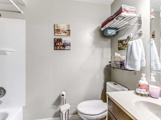 Photo 8 of Unit Bsmt, 205 Southview Crescent W, Oakville, Bronte — HOMEH