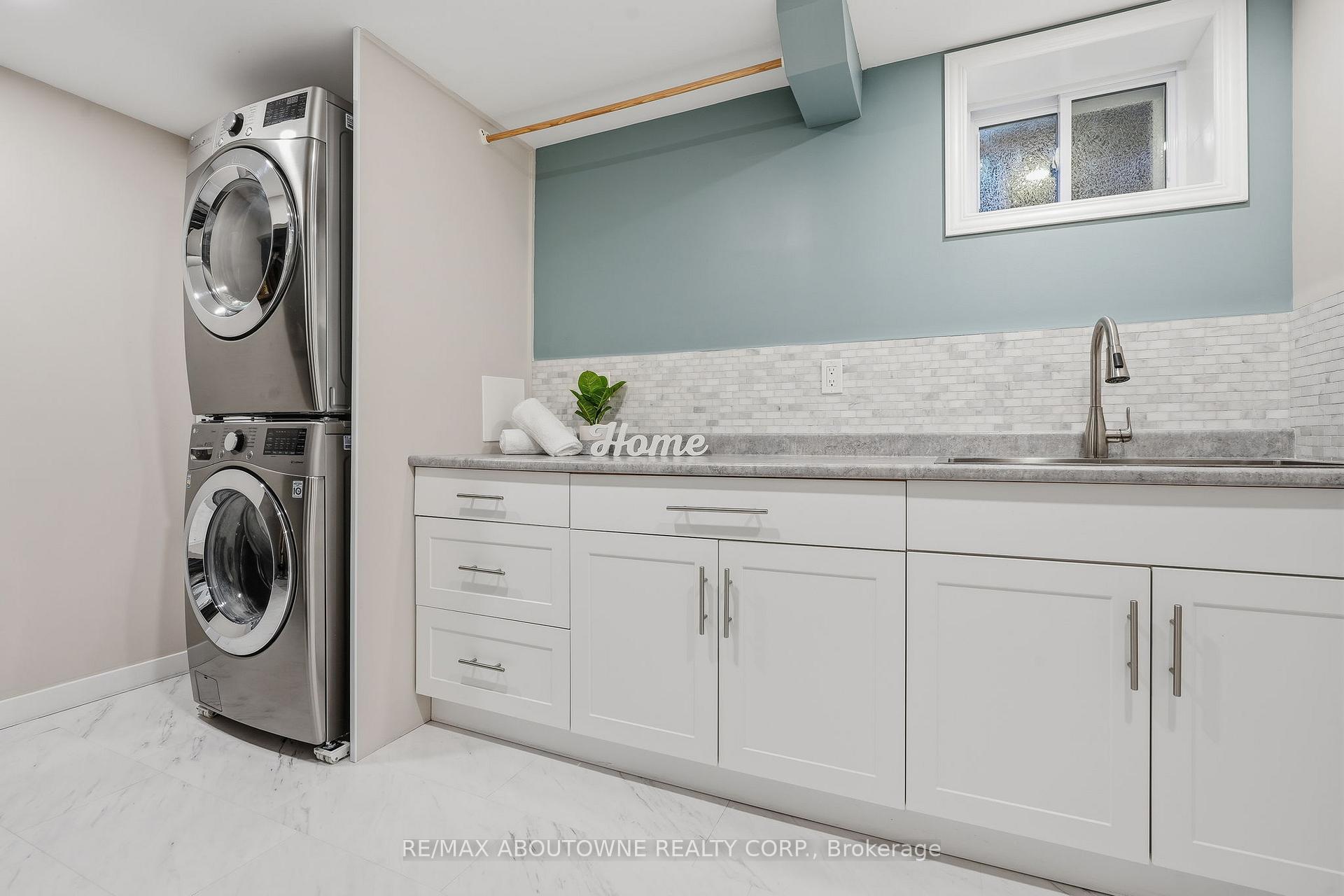 Photo 25 of 1281 Lakeview Drive, Oakville, Falgarwood — HOMEH