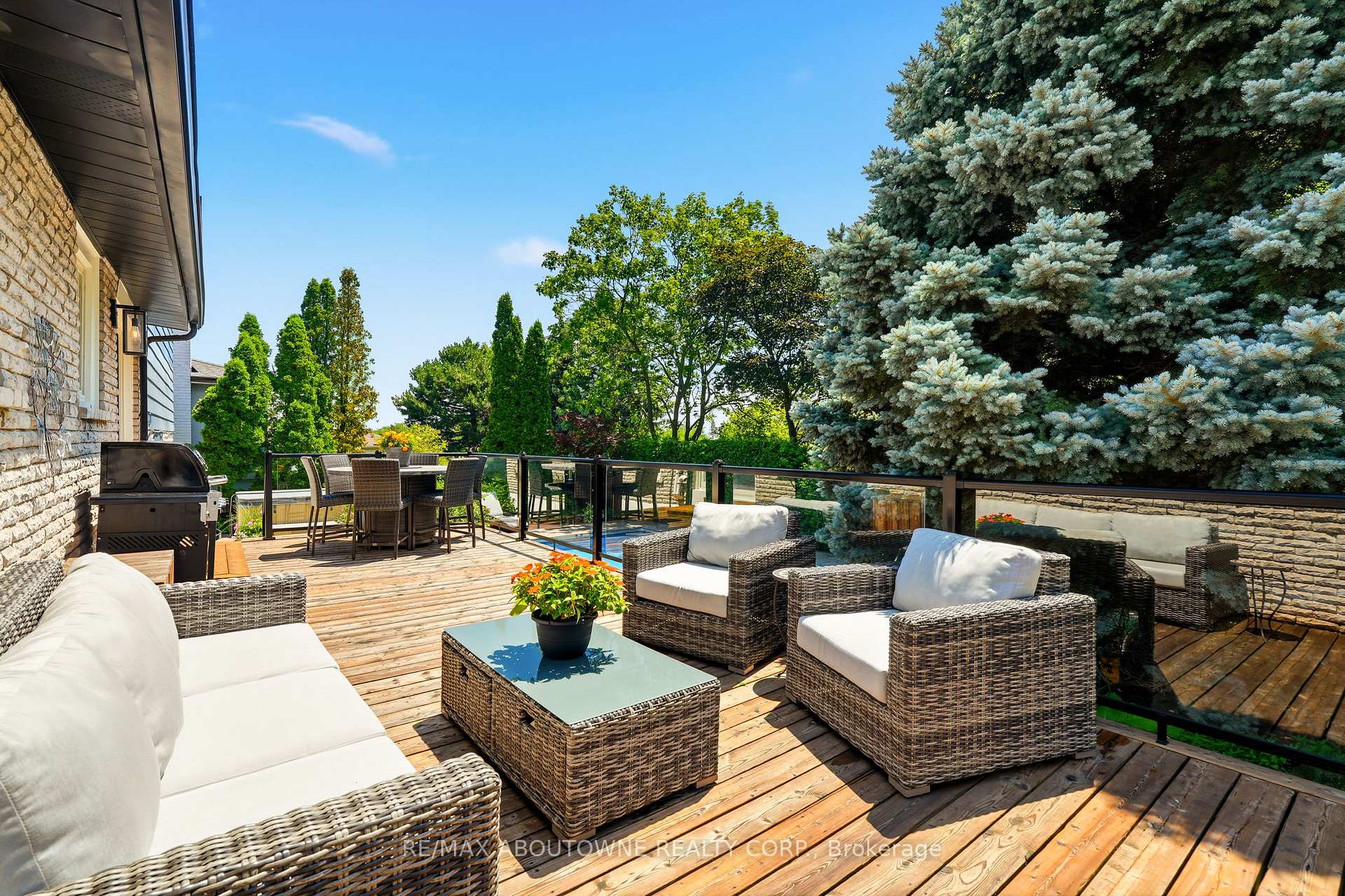 Photo 27 of 1281 Lakeview Drive, Oakville, Falgarwood — HOMEH