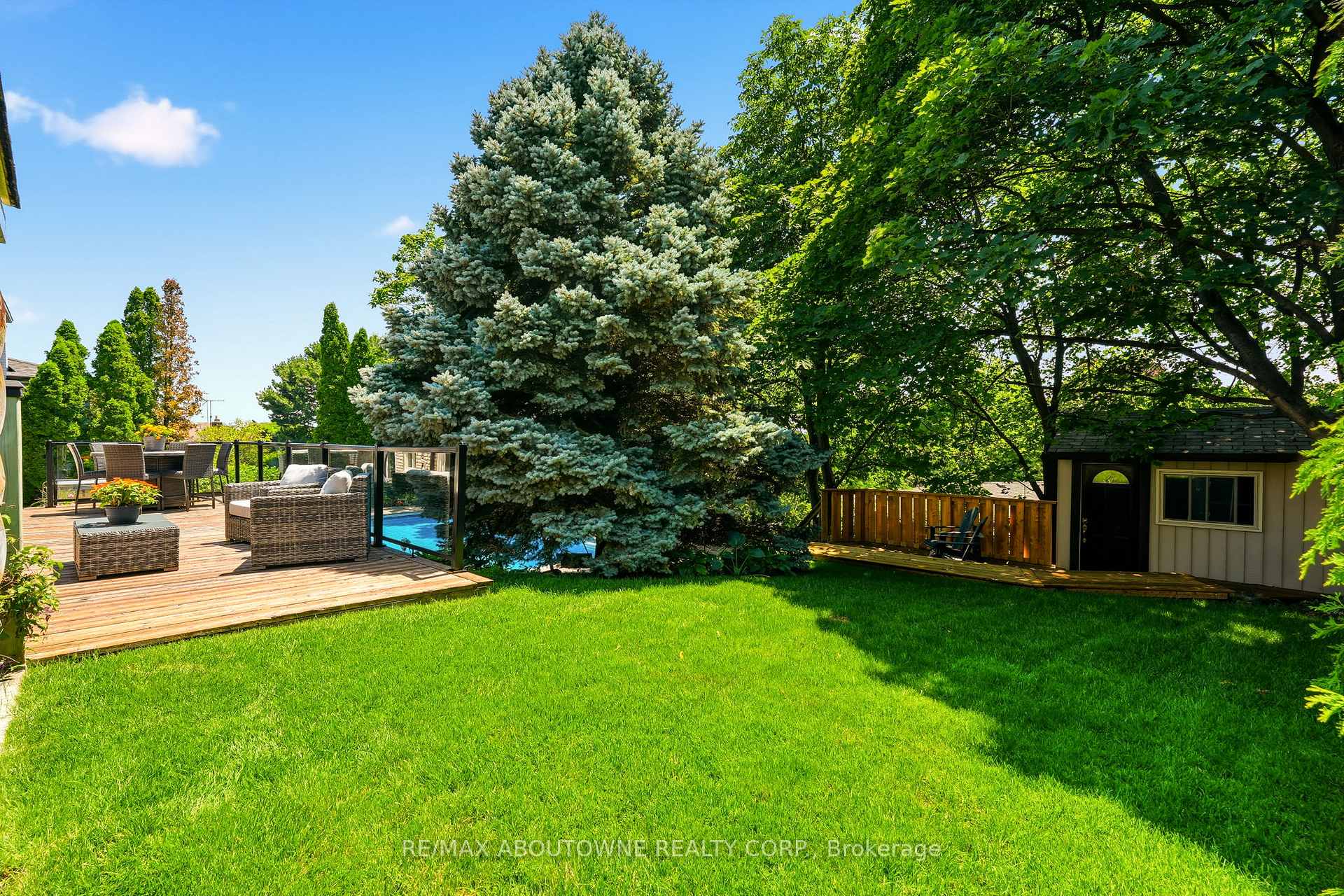 Photo 32 of 1281 Lakeview Drive, Oakville, Falgarwood — HOMEH