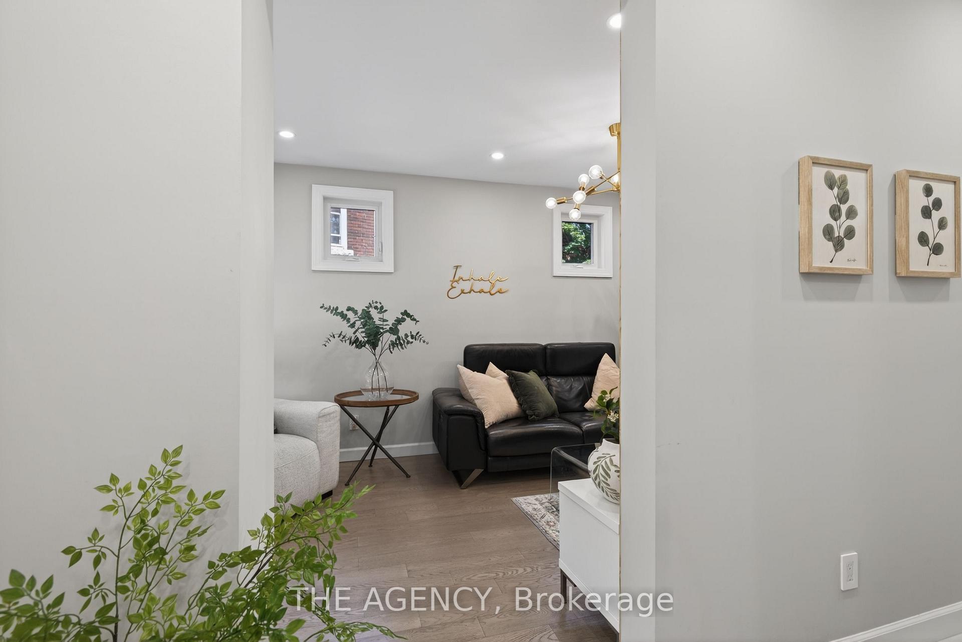 Photo 8 of 273 Stinson Crescent, Hamilton, Stinson — HOMEH