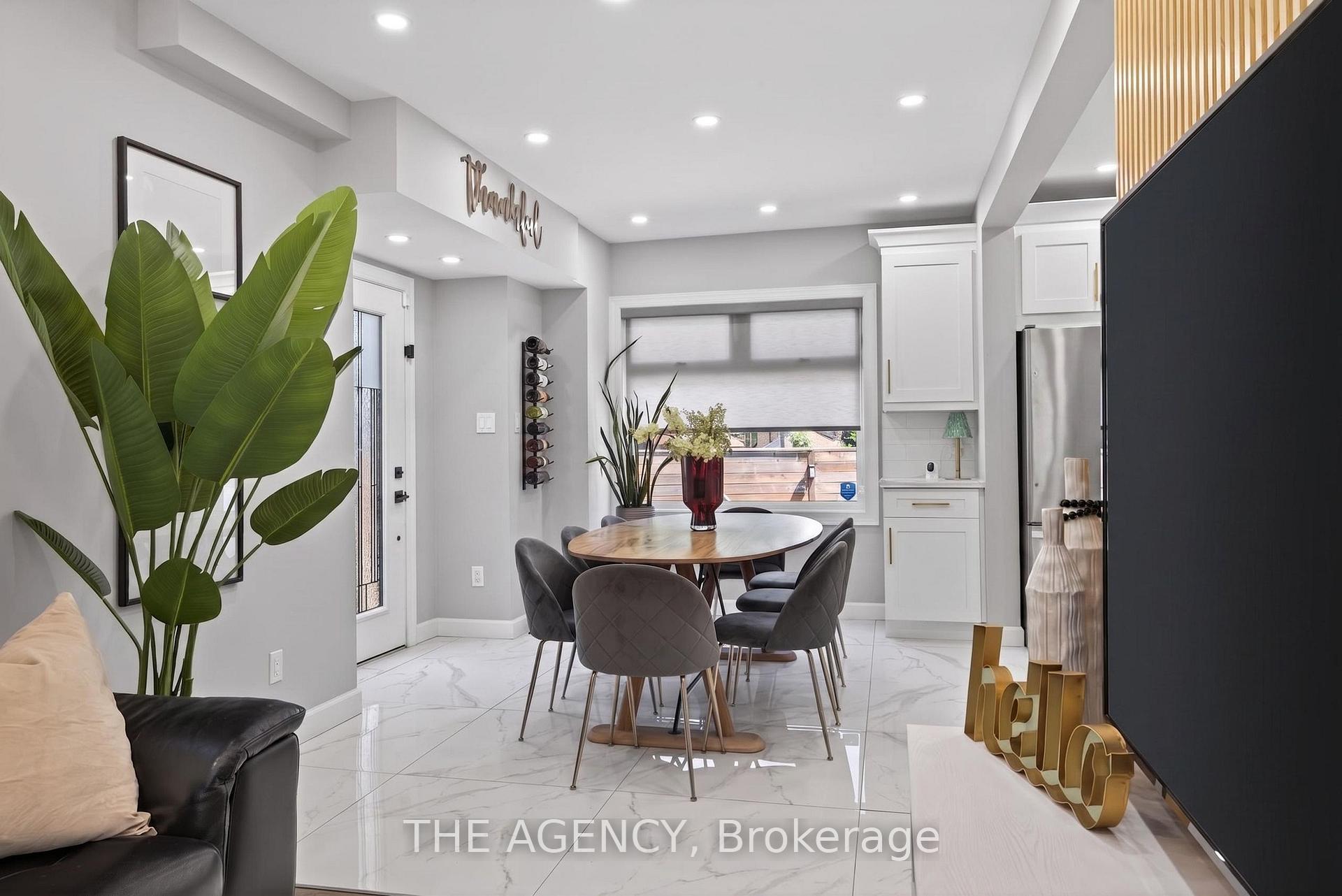 Photo 15 of 273 Stinson Crescent, Hamilton, Stinson — HOMEH
