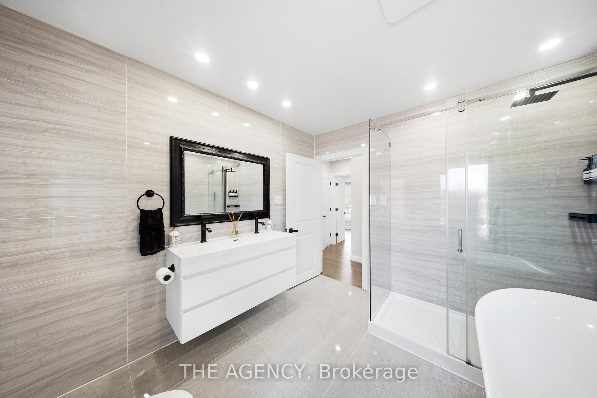 Photo 27 of 273 Stinson Crescent, Hamilton, Stinson — HOMEH