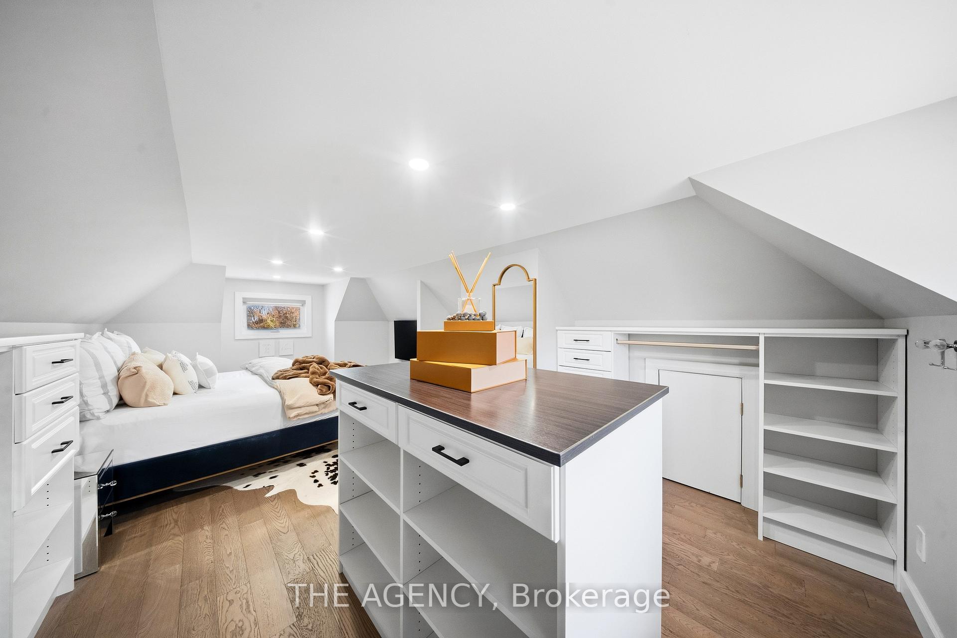 Photo 36 of 273 Stinson Crescent, Hamilton, Stinson — HOMEH