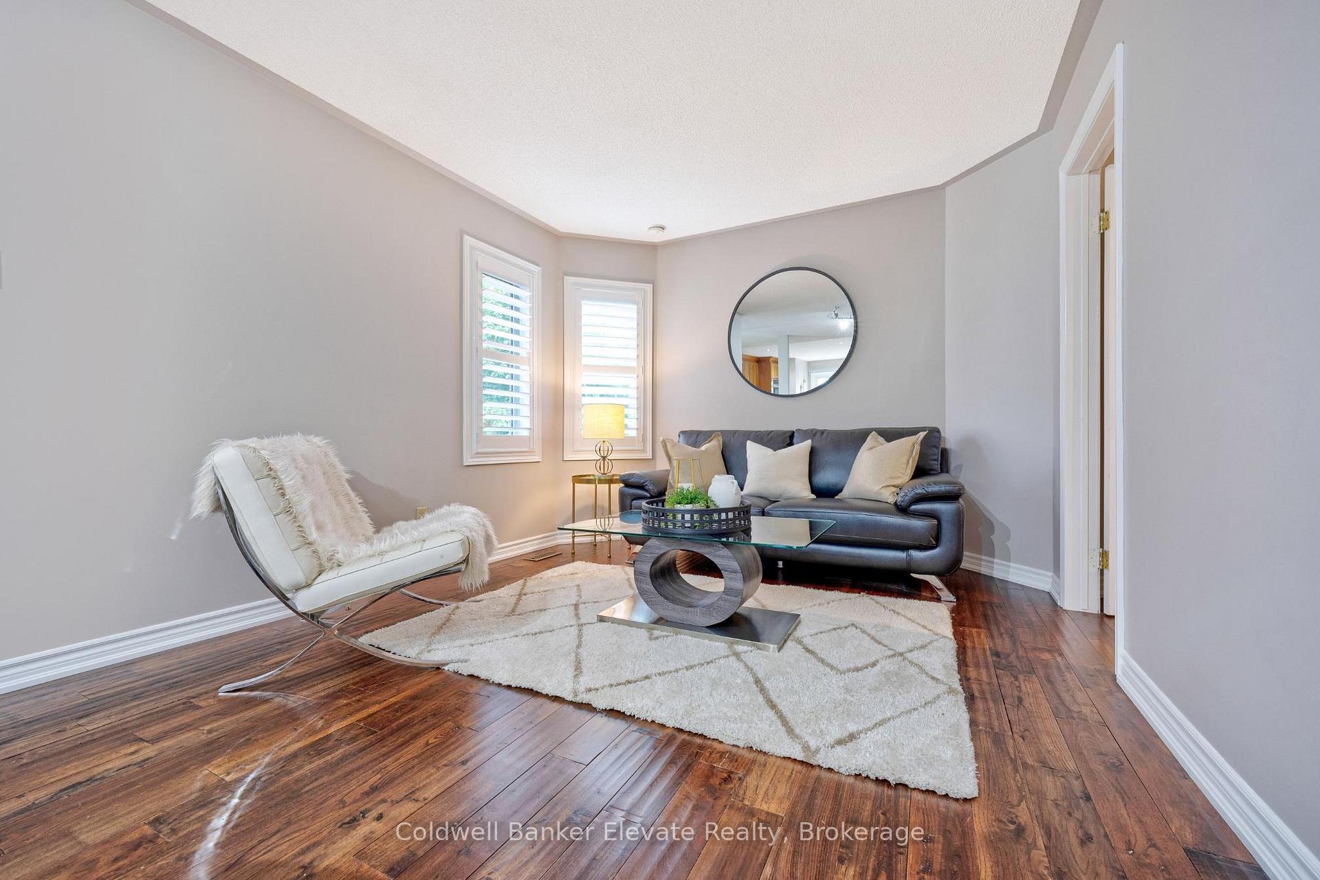 Photo 11 of 20 Ruddell Crescent, Halton Hills, Georgetown — HOMEH