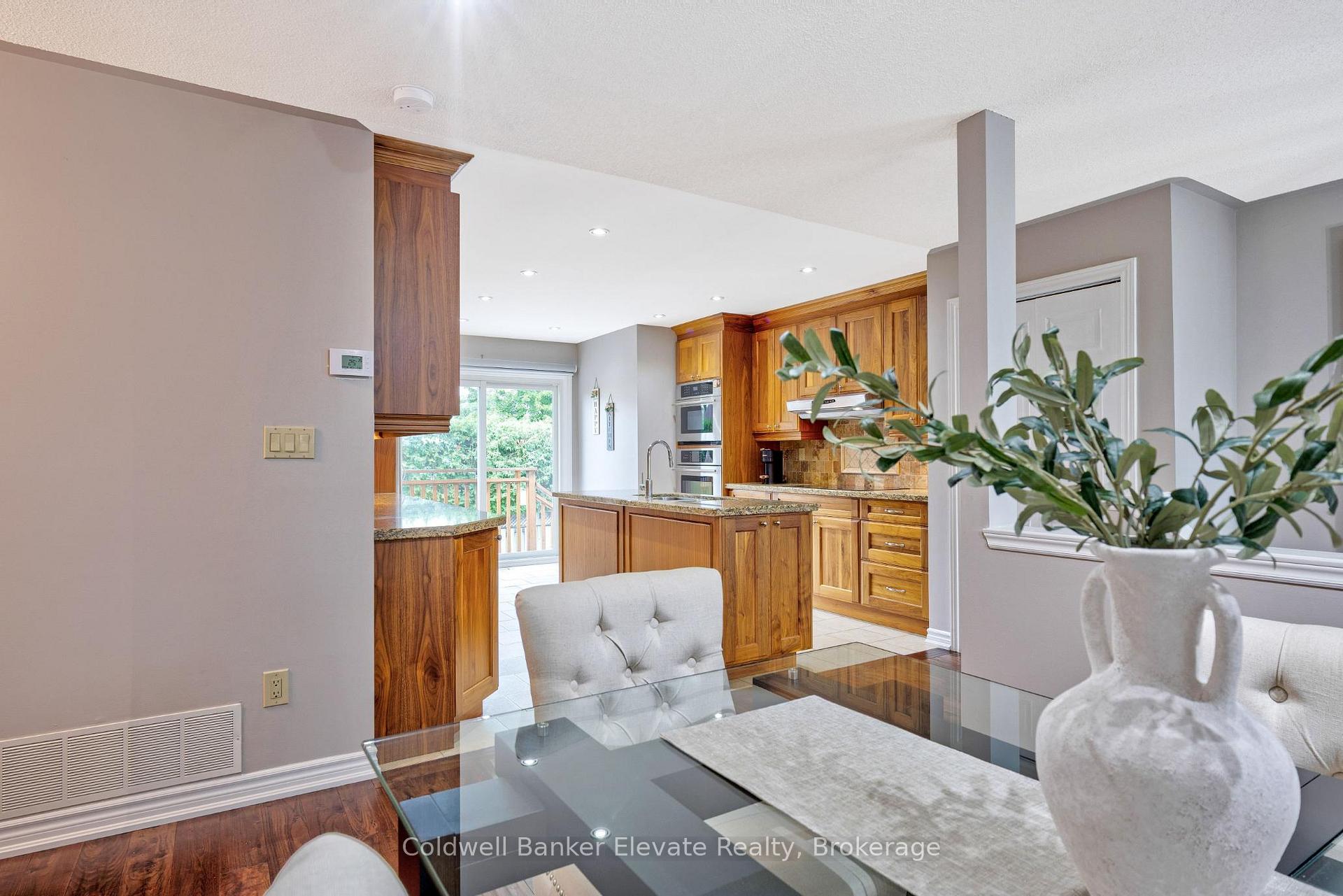 Photo 17 of 20 Ruddell Crescent, Halton Hills, Georgetown — HOMEH