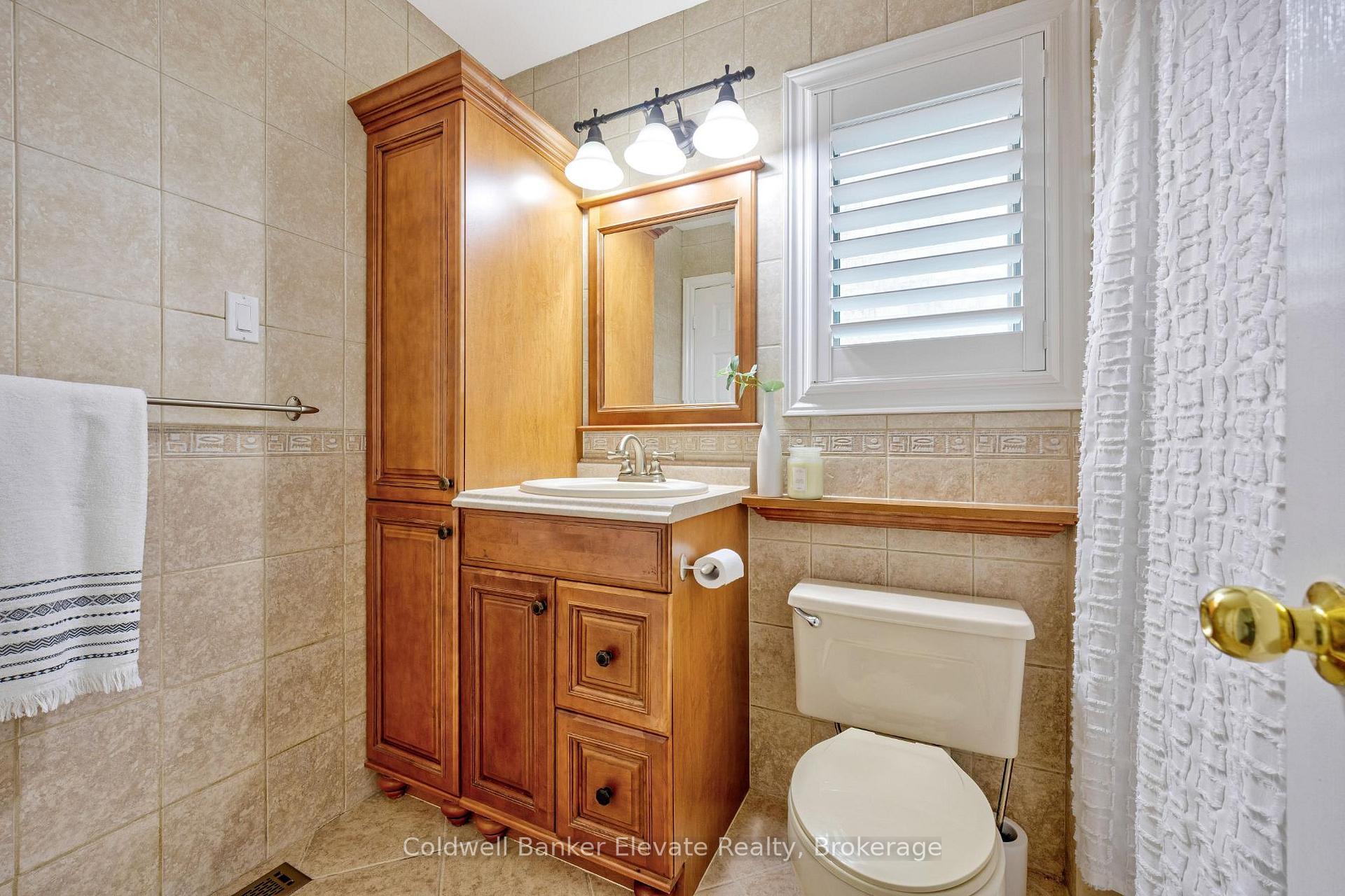 Photo 27 of 20 Ruddell Crescent, Halton Hills, Georgetown — HOMEH