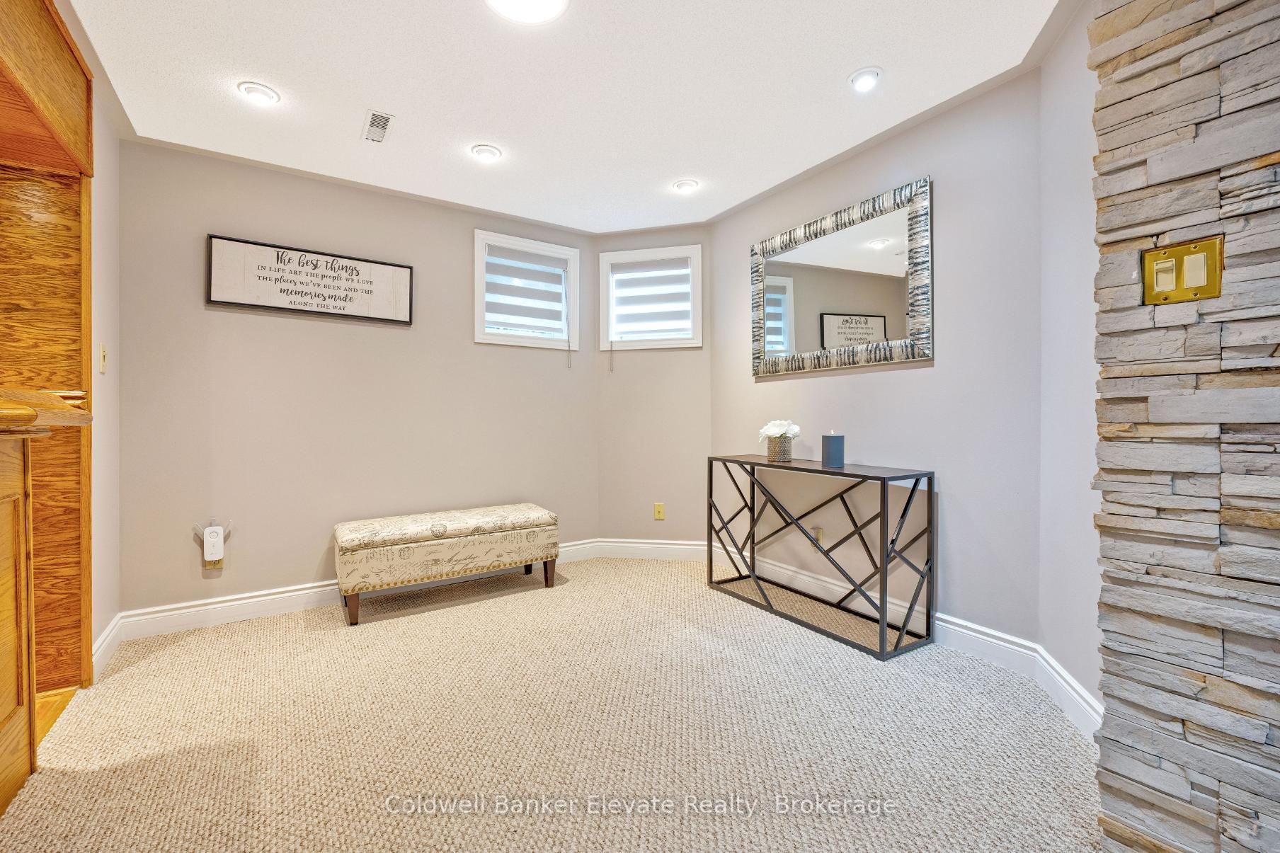 Photo 35 of 20 Ruddell Crescent, Halton Hills, Georgetown — HOMEH