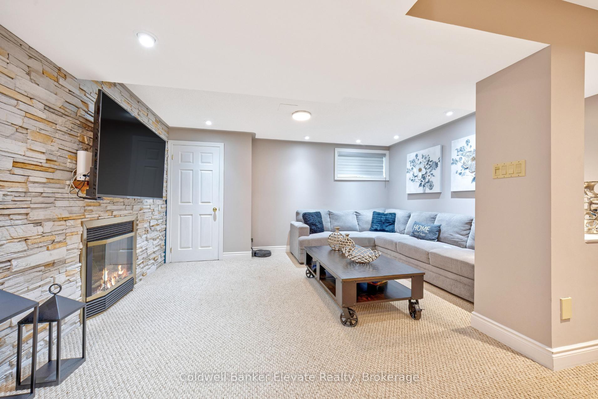 Photo 37 of 20 Ruddell Crescent, Halton Hills, Georgetown — HOMEH