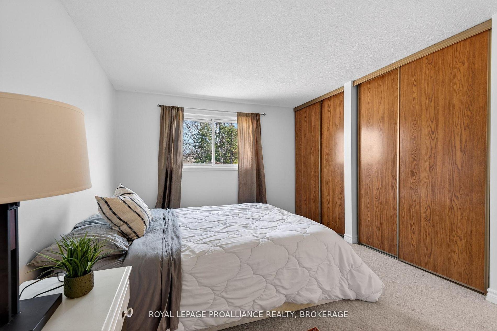 Photo 16 of 16 Grenadier Drive, Kingston, Kingston East (Incl Barret Crt) — HOMEH