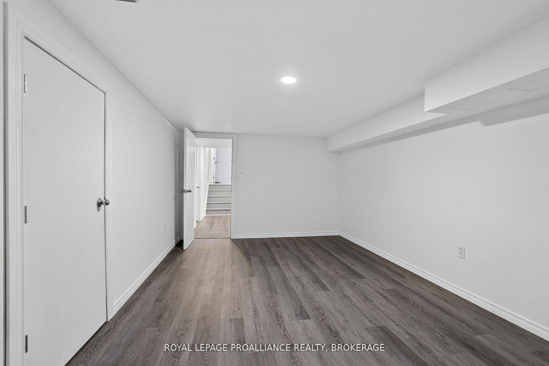 Photo 29 of 16 Grenadier Drive, Kingston, Kingston East (Incl Barret Crt) — HOMEH