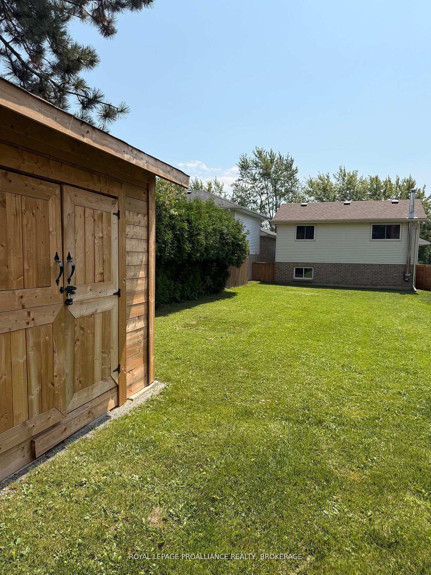 Photo 32 of 16 Grenadier Drive, Kingston, Kingston East (Incl Barret Crt) — HOMEH