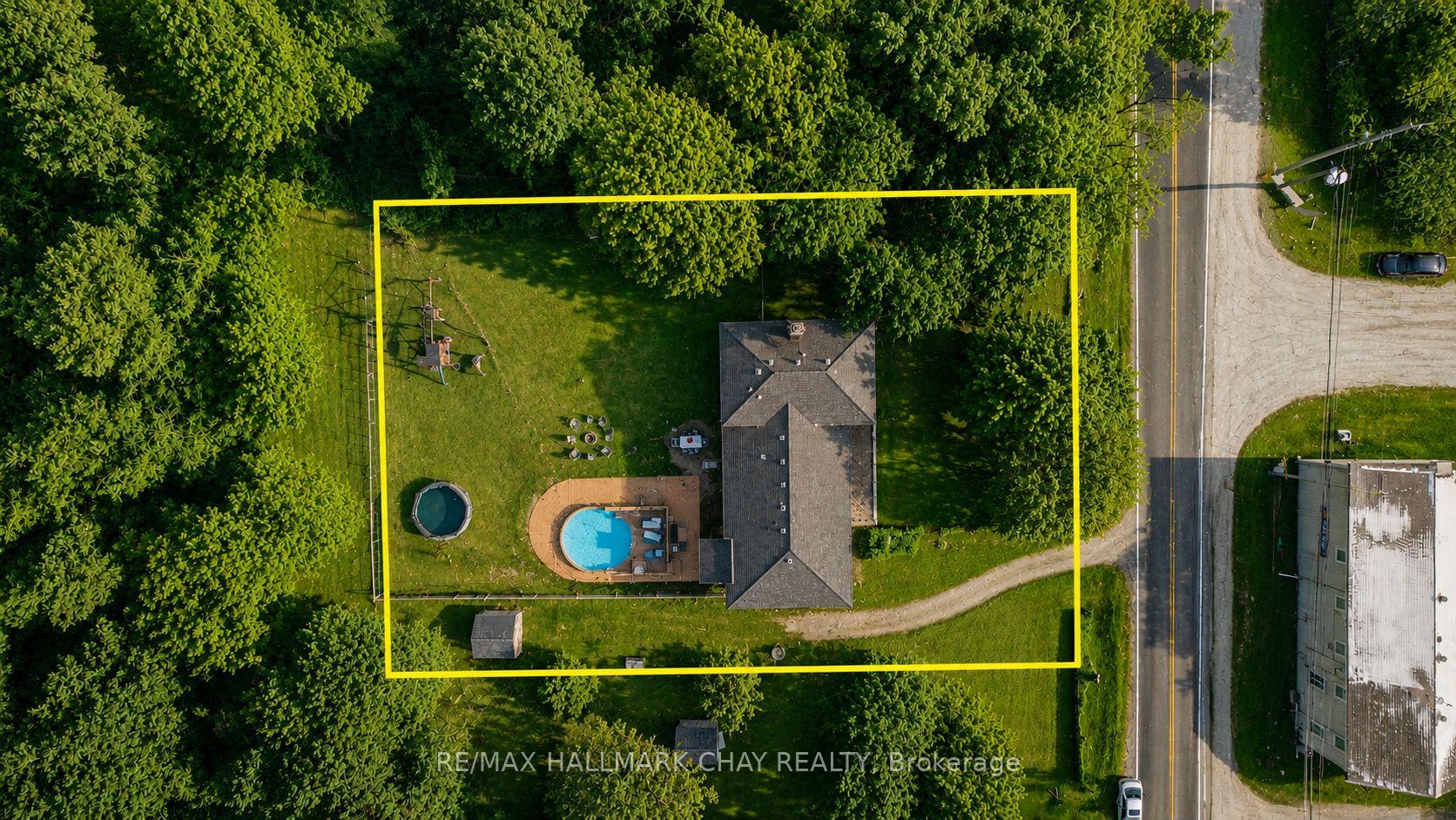 Photo 3 of 1386 Gilford Road, Innisfil, Rural Innisfil — HOMEH