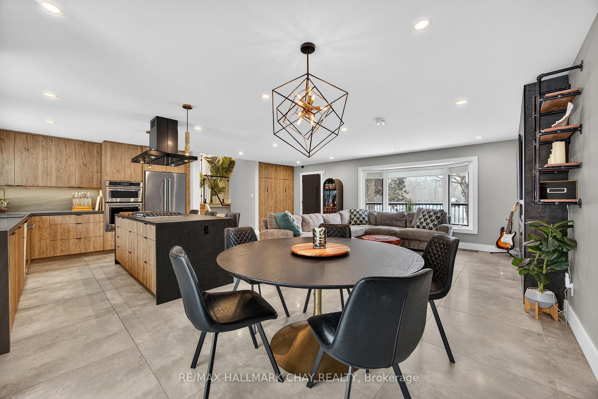 Photo 9 of 1386 Gilford Road, Innisfil, Rural Innisfil — HOMEH