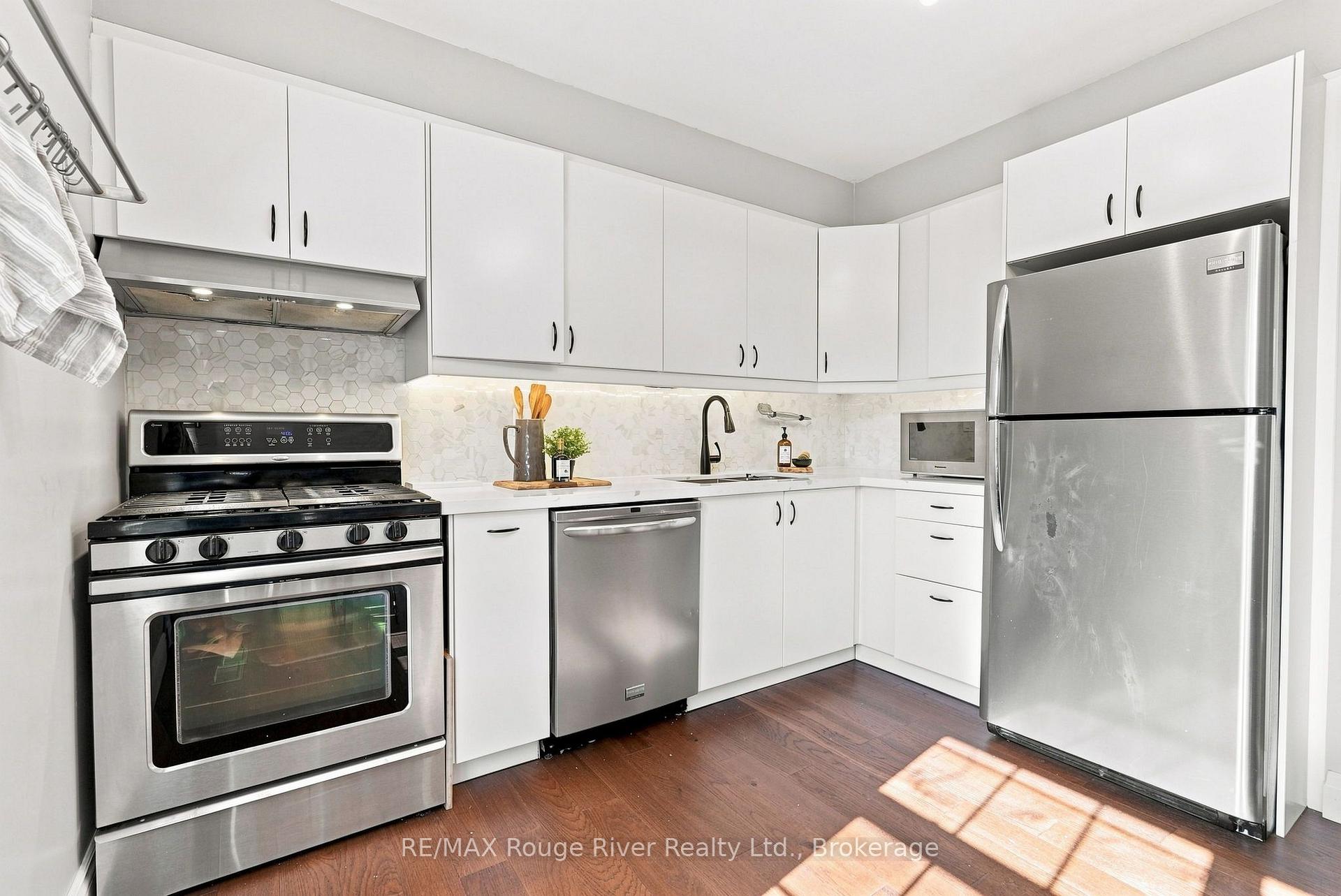 Photo 10 of 117 Pine Hills Road, Whitby, Blue Grass Meadows — HOMEH