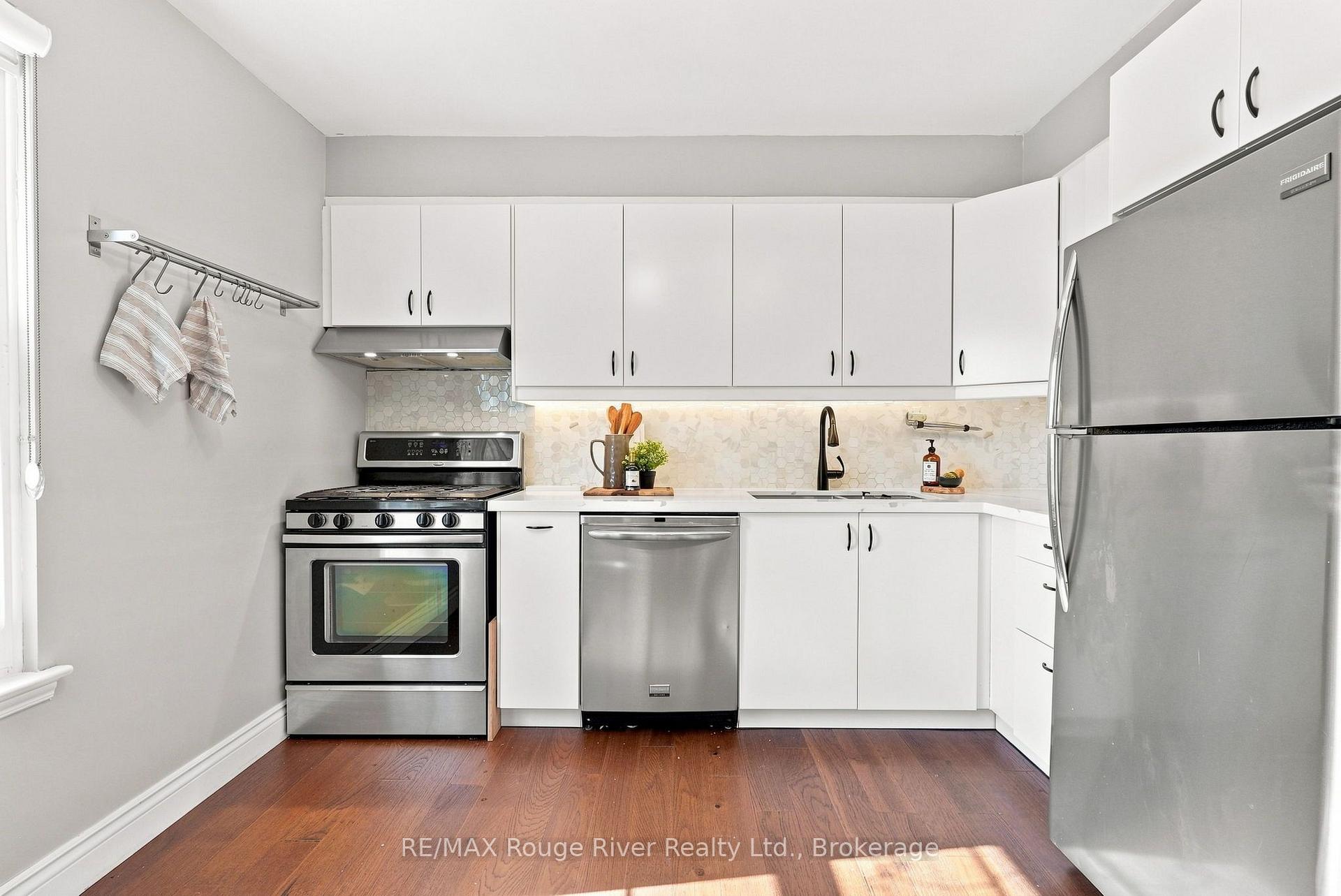 Photo 12 of 117 Pine Hills Road, Whitby, Blue Grass Meadows — HOMEH