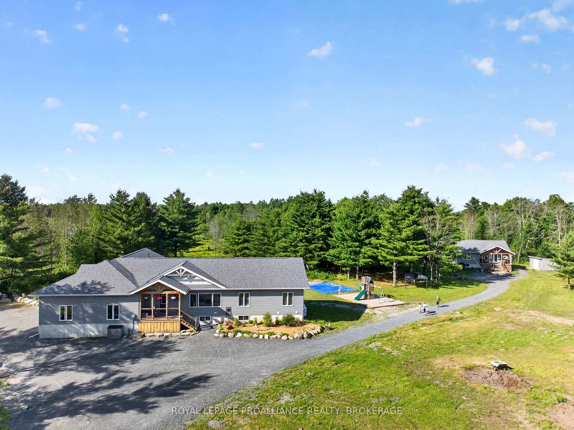 Photo of 499 Bush Road