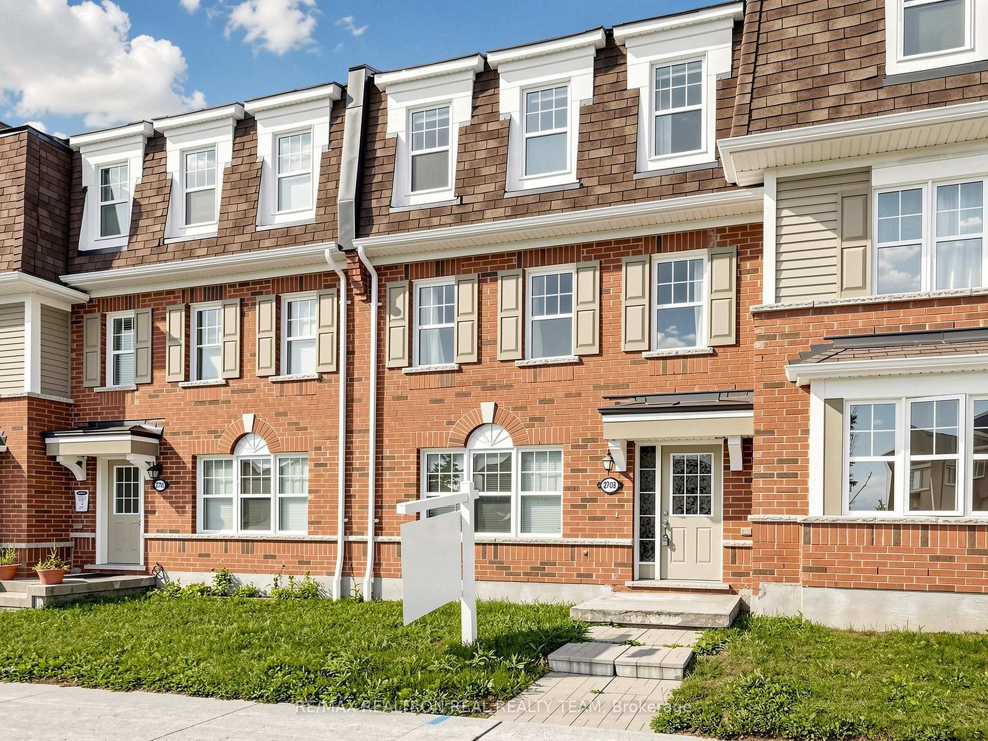 Photo 4 of 2708 Burkholder Drive, Pickering, Rural Pickering — HOMEH