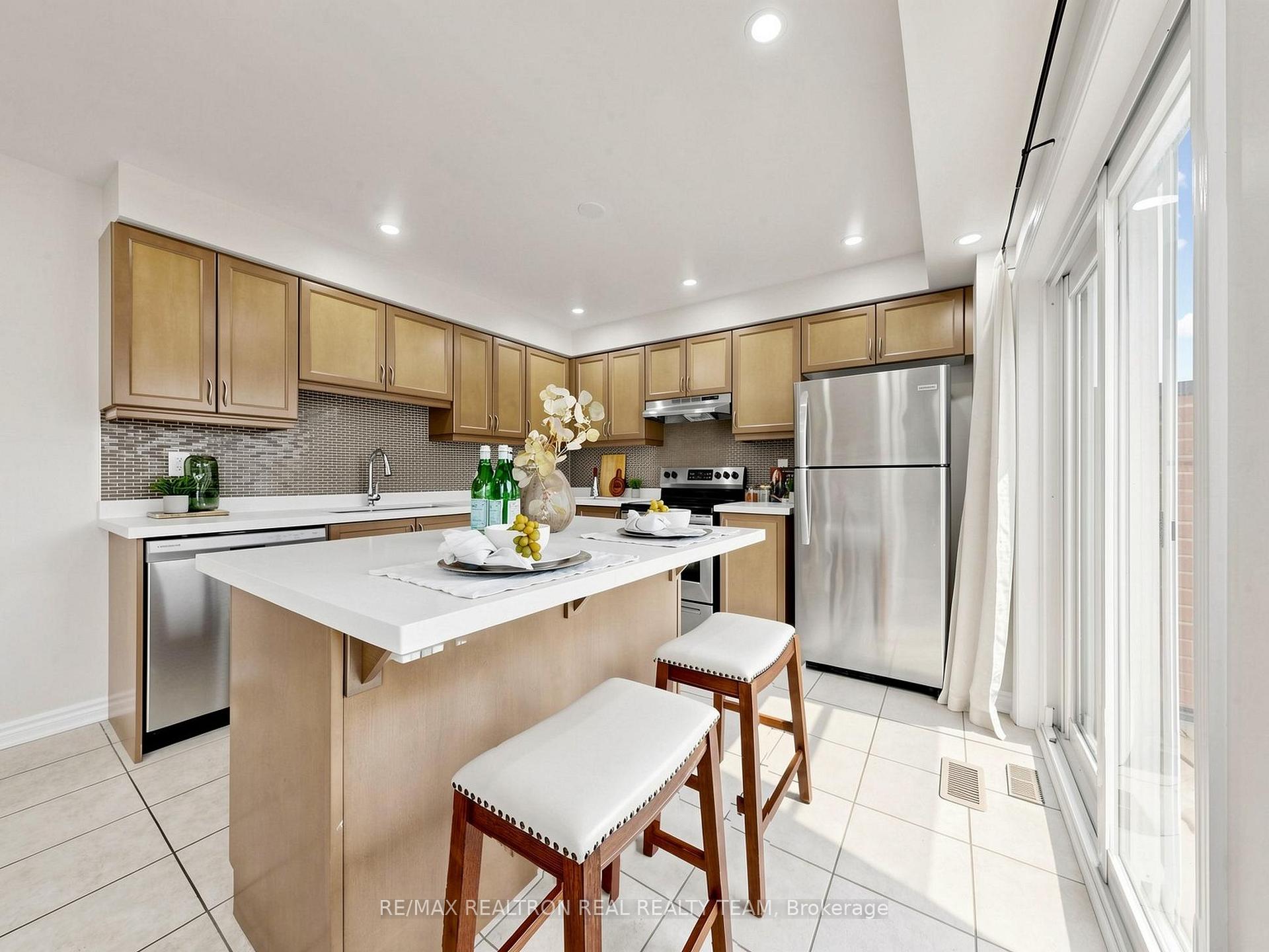 Photo 17 of 2708 Burkholder Drive, Pickering, Rural Pickering — HOMEH