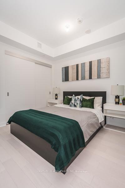 Photo 4 of Unit 404, 501 Adelaide Street, Toronto, Waterfront Communities — HOMEH